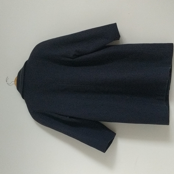 Vintage Fen-nelli Wool Coat — Made in Canada - Picture 4 of 7